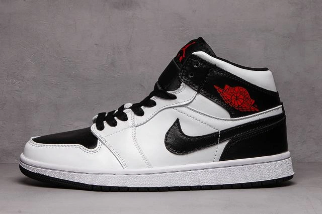 Air Jordan 1 Retro Black Red-1