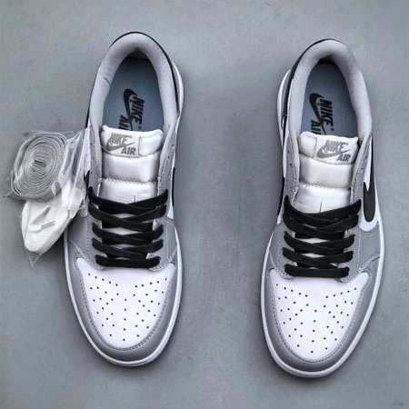 Air Jordan 1 Retro Low OG Barons