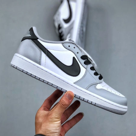 Air Jordan 1 Retro Low OG Barons