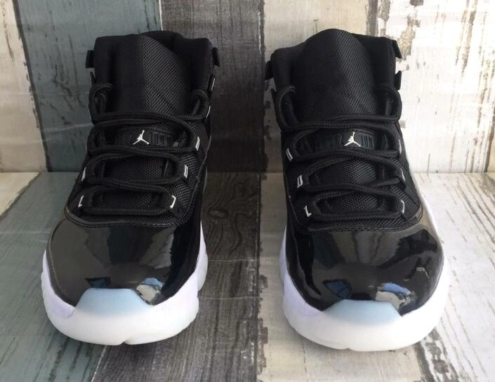 Air Jordan 11 Black Silver-1