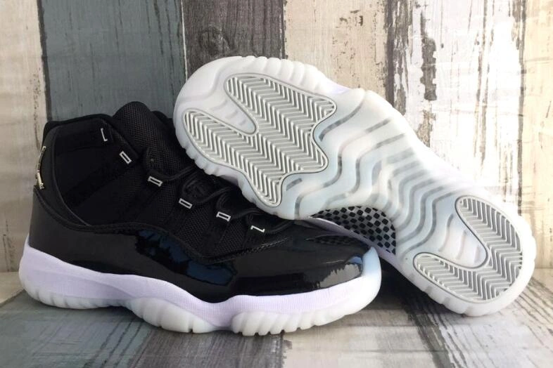 Air Jordan 11 Black Silver-1