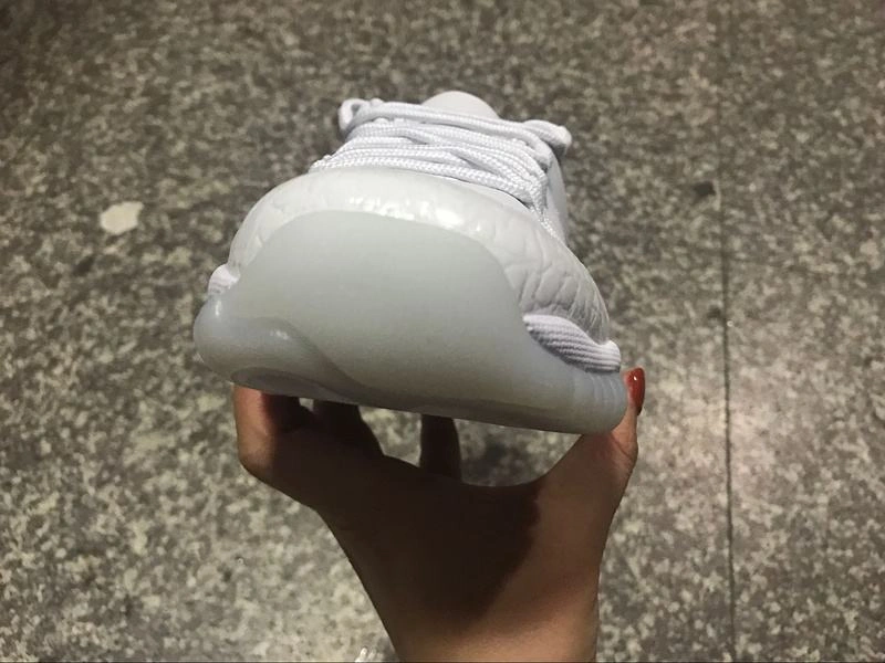 Air Jordan 11 GS All White-1