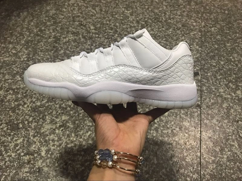 Air Jordan 11 GS All White-1