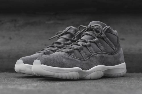 Air Jordan 11 "Grey Suede"