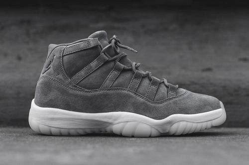 Air Jordan 11 "Grey Suede"