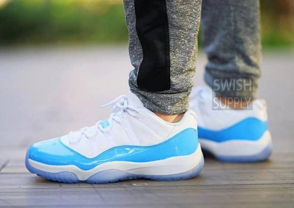 Air Jordan 11 Low GS "University Blue"-1