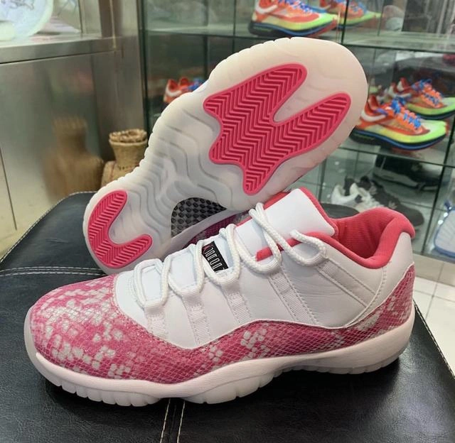Air Jordan 11 Low GS WMNS Pink Snakeskin-1