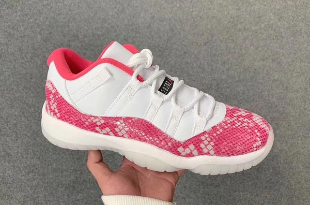 Air Jordan 11 Low GS WMNS Pink Snakeskin-1