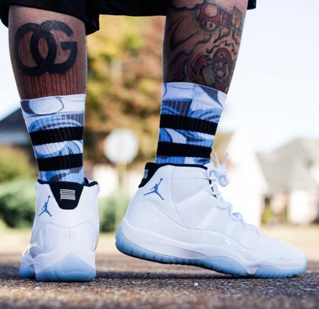 Air Jordan 11 Low Legend Blue