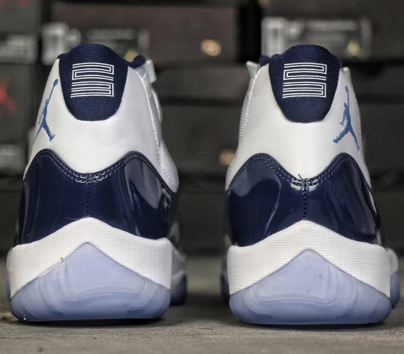 Air Jordan 11 “Midnight Navy” -01