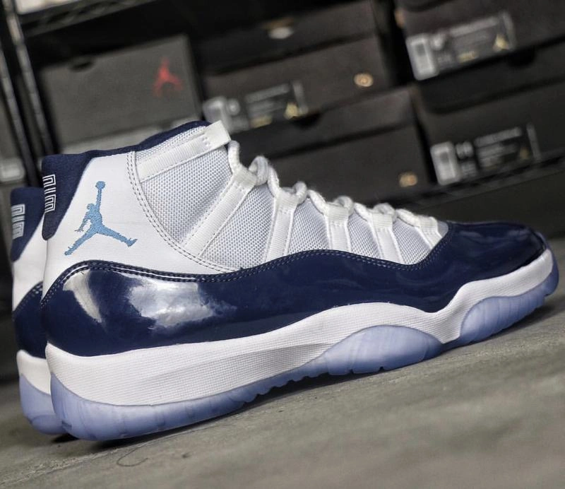 Air Jordan 11 “Midnight Navy” -01