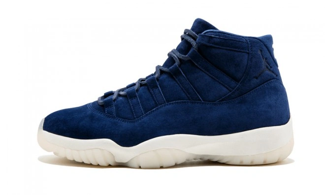 Air Jordan 11 PRM Jeter-01
