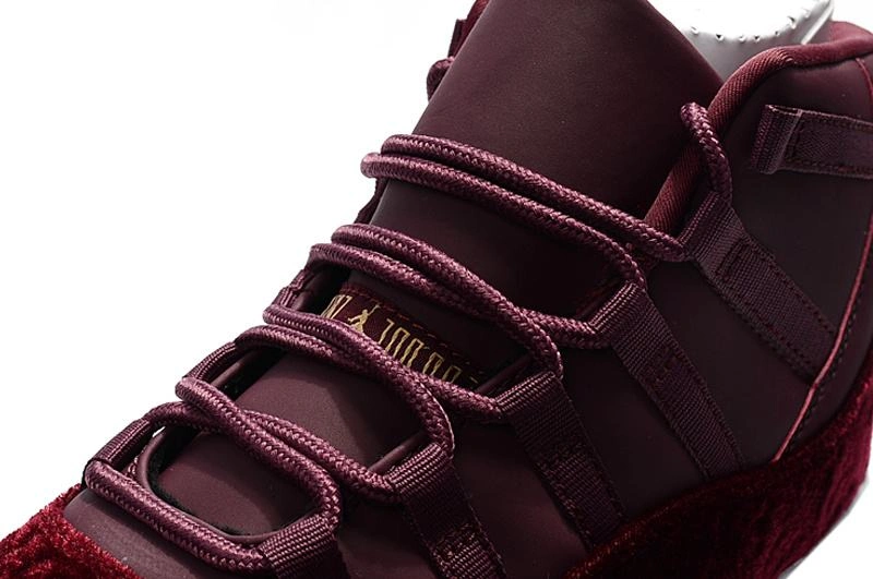 Air Jordan 11 Retro Heiress-Actual Pic