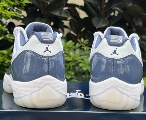 Air Jordan 11 Retro Low Midnight Navy
