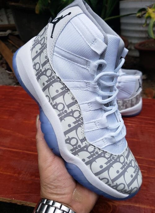 Air Jordan 11 Retro New Black & White-1