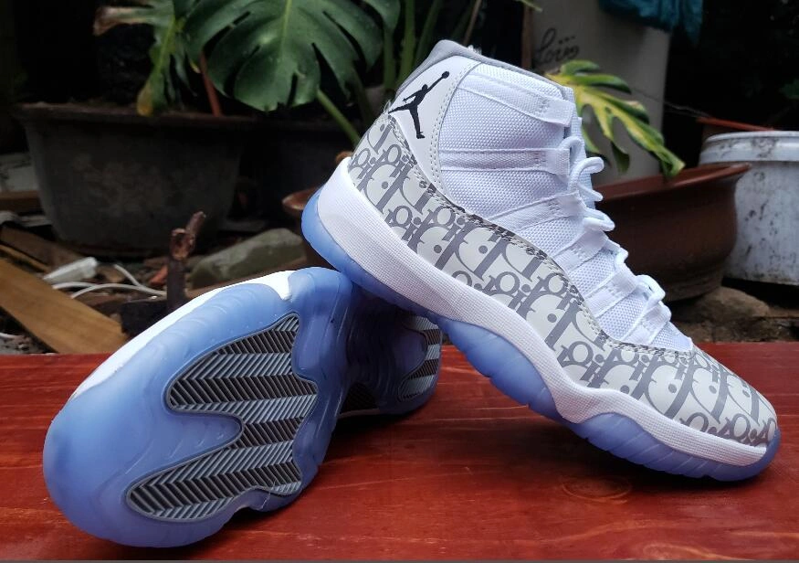 Air Jordan 11 Retro New Black & White-1