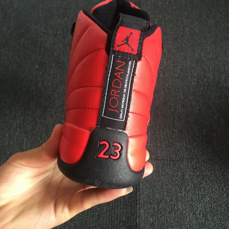 Air Jordan 12 Bulls Red -01