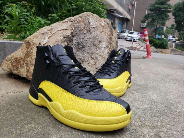 Air Jordan 12 Bumblebee Yellow Black