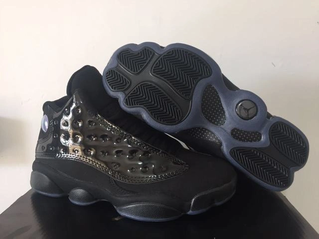 Air Jordan 13 All Black Mirror-01