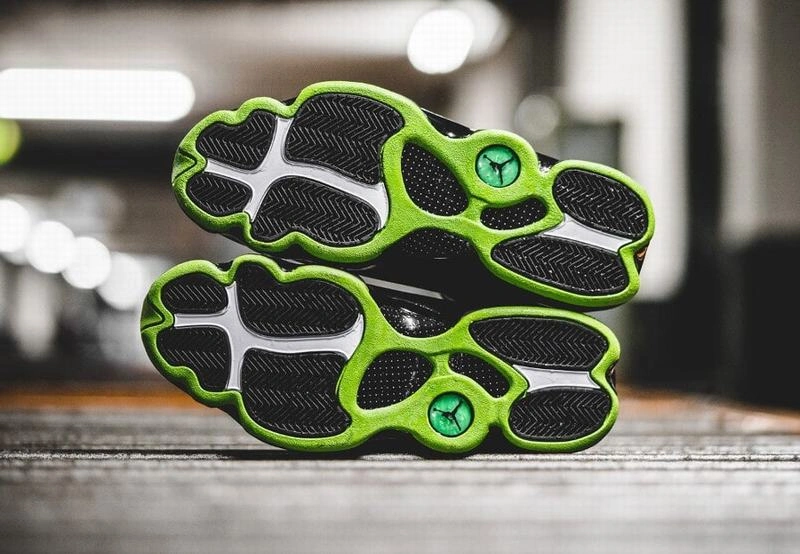 Air Jordan 13 Altitude-01