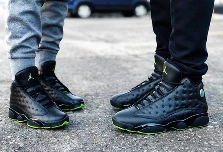 Air Jordan 13 Altitude-01