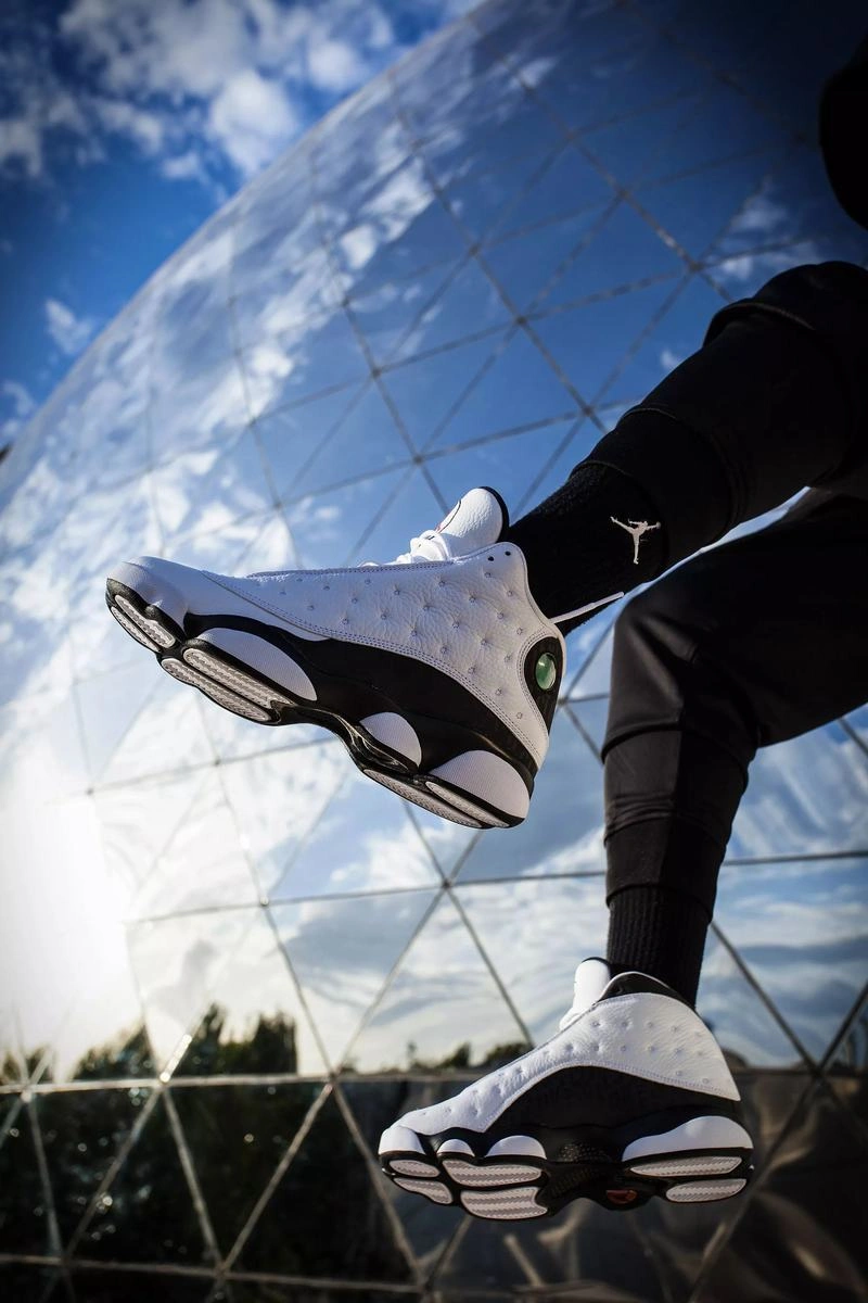 Air Jordan 13 "Love & Respect”-01