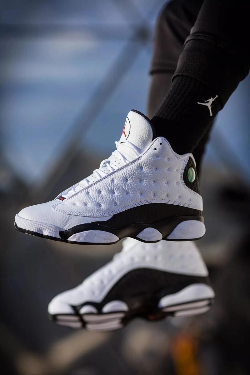 Air Jordan 13 "Love & Respect”-01