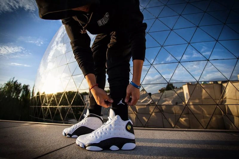 Air Jordan 13 "Love & Respect”-01
