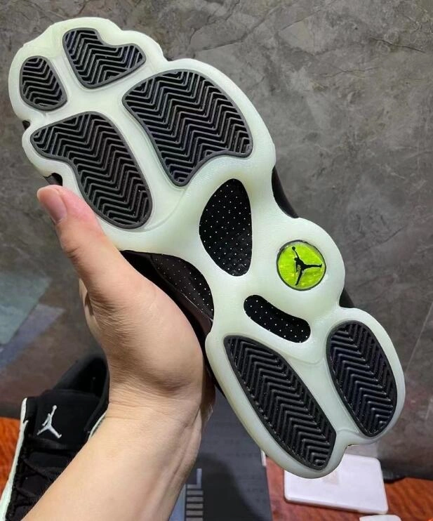 Air Jordan 13 Low Singles Day
