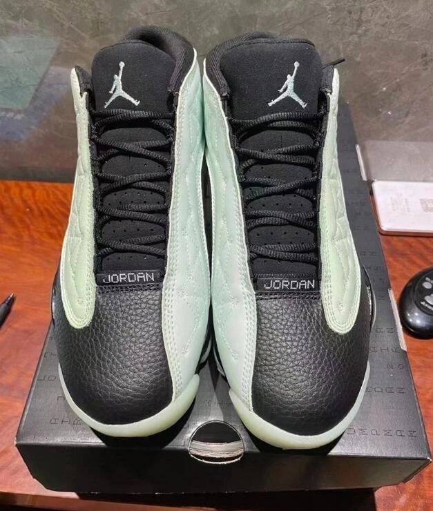 Air Jordan 13 Low Singles Day