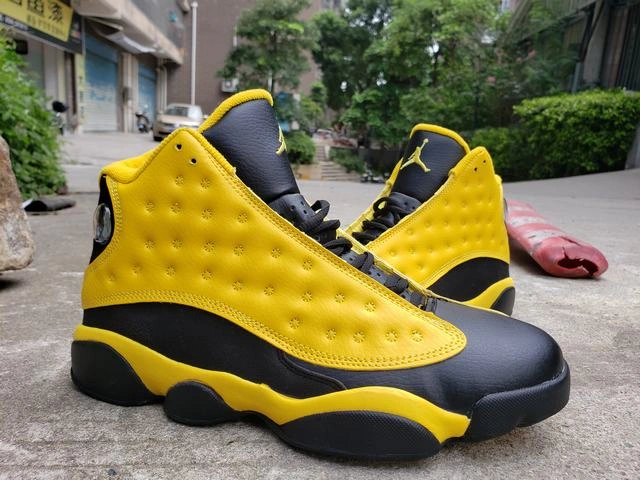 Air Jordan 13 Retro Black Yellow-1