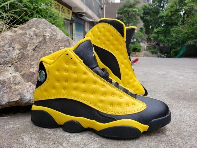 Air Jordan 13 Retro Black Yellow-1