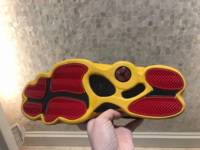 Air Jordan 13 Retro Black yellow-1