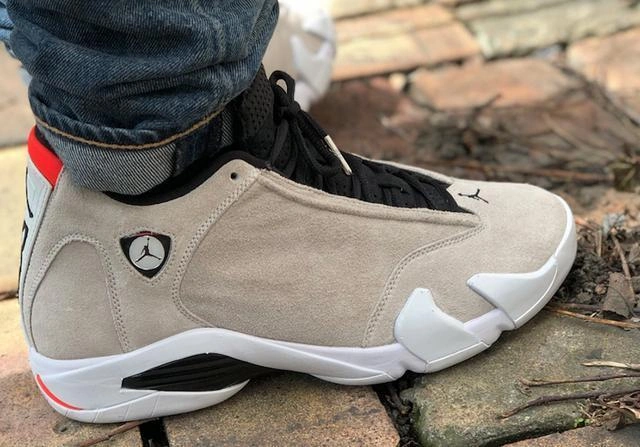 Air Jordan 14 Desert Sand-01