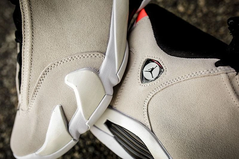Air Jordan 14 Desert Sand-01