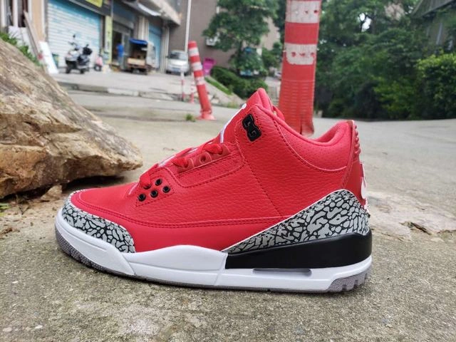 Air Jordan 3 Bull Red-1
