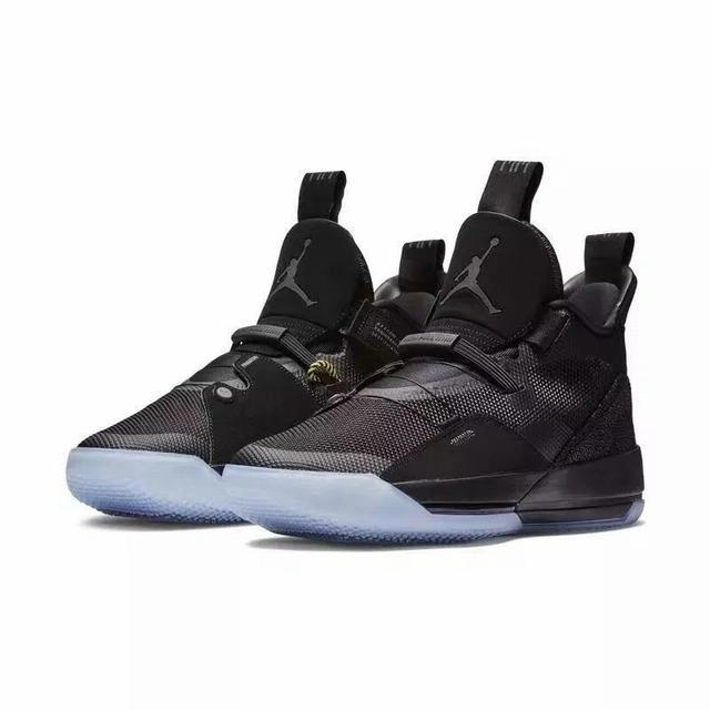 Air Jordan 33 Retro Utility Blackout-1