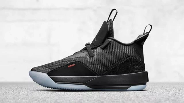 Air Jordan 33 Retro Utility Blackout-1