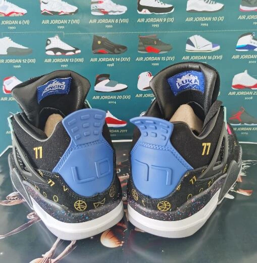 Air Jordan 4 Night of Leather Fortress-1