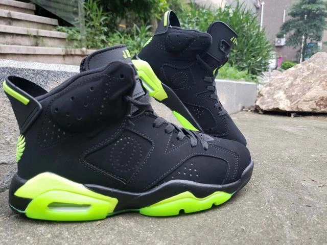 Air Jordan 4 Retro Black Fluorescent Green-1