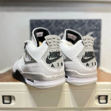 Air Jordan 4 Retro Military Black