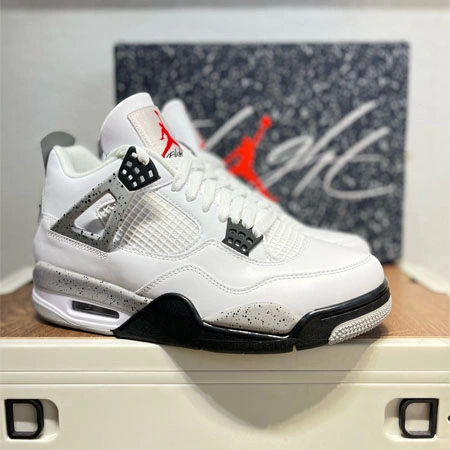 Air Jordan 4 Retro Military Black