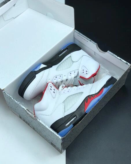 Air Jordan 5 Fire Red-1