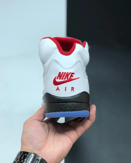 Air Jordan 5 Fire Red-1