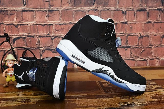 Air Jordan 5 Oreo Black White-1