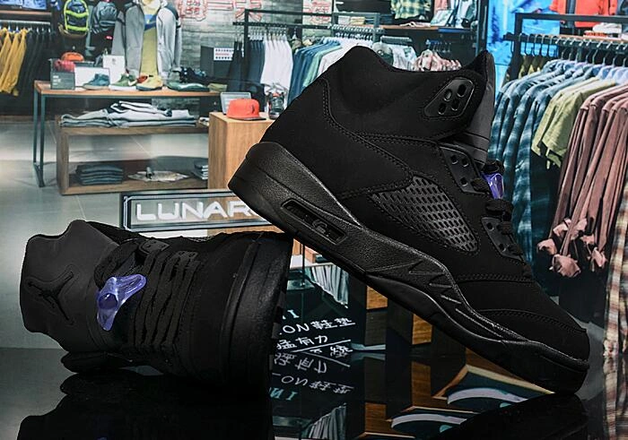 Air Jordan 5 Retro All Black-1