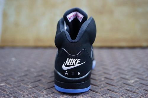 Air Jordan 5 Retro OG “Black Metallic”