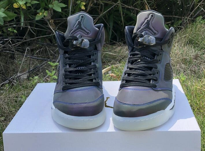 Air Jordan 5 WMNS Oil Grey-1