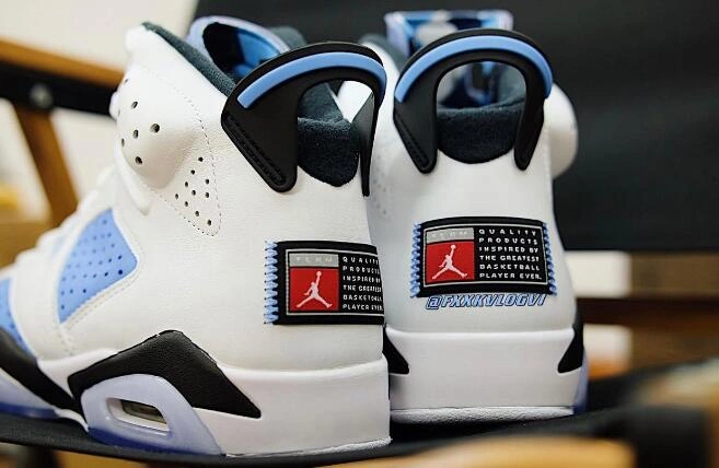 Air Jordan 6 Retro UNC