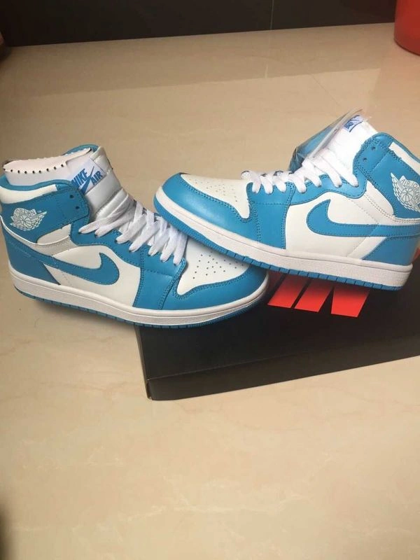 Air Jordan I (1) Retro North Carolina blue
